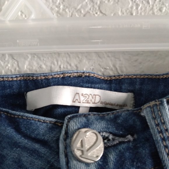 A2 Jean Shorts Distressed Denim Shorts Size S - Picture 4 of 6